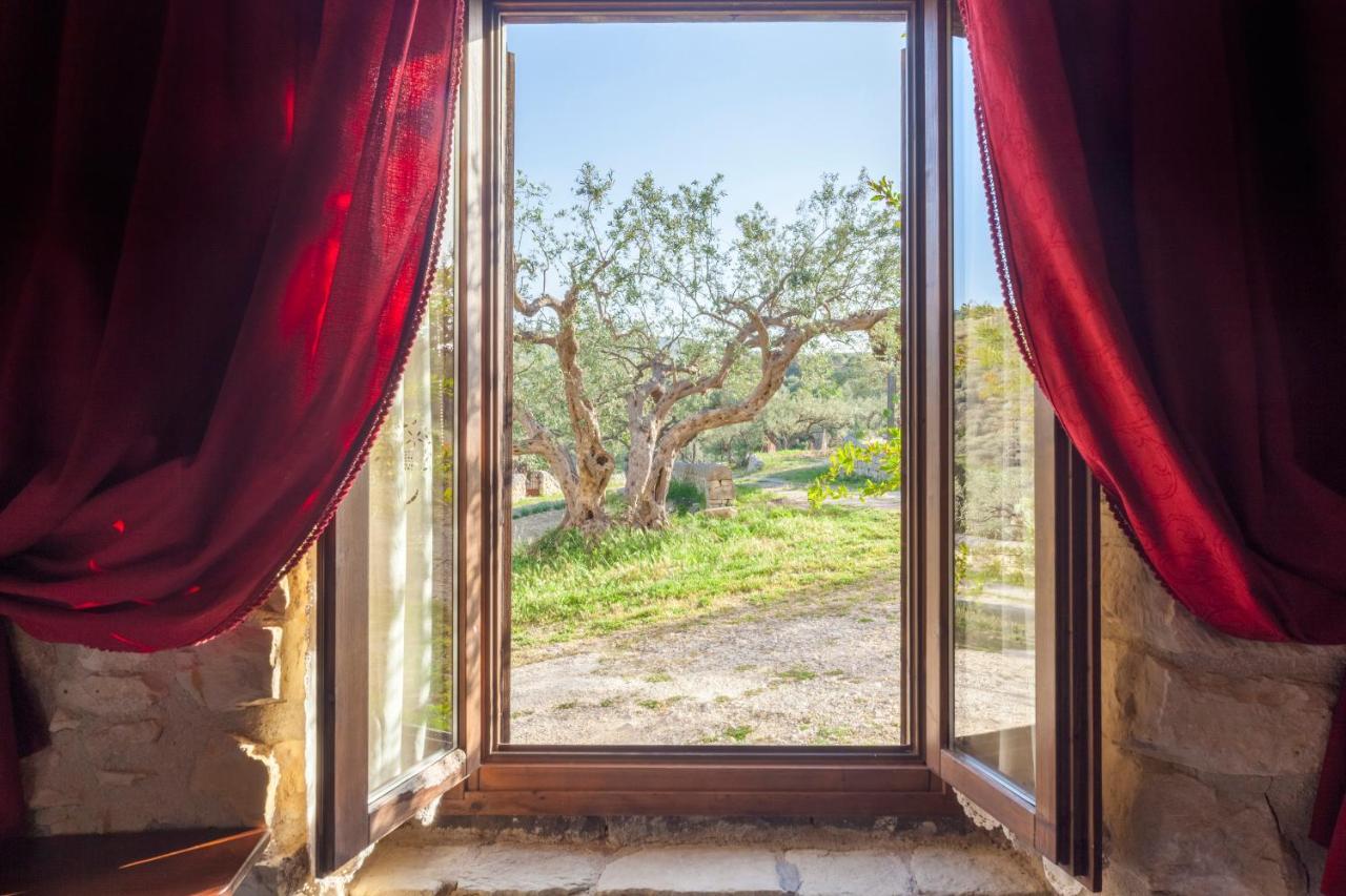 Masseria Fortificata Lo Zafferaneto Buccheri Kültér fotó