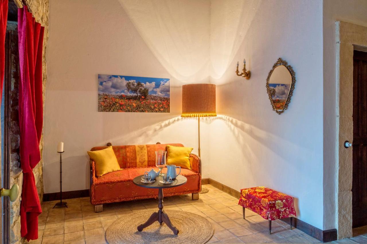 Masseria Fortificata Lo Zafferaneto Buccheri Kültér fotó