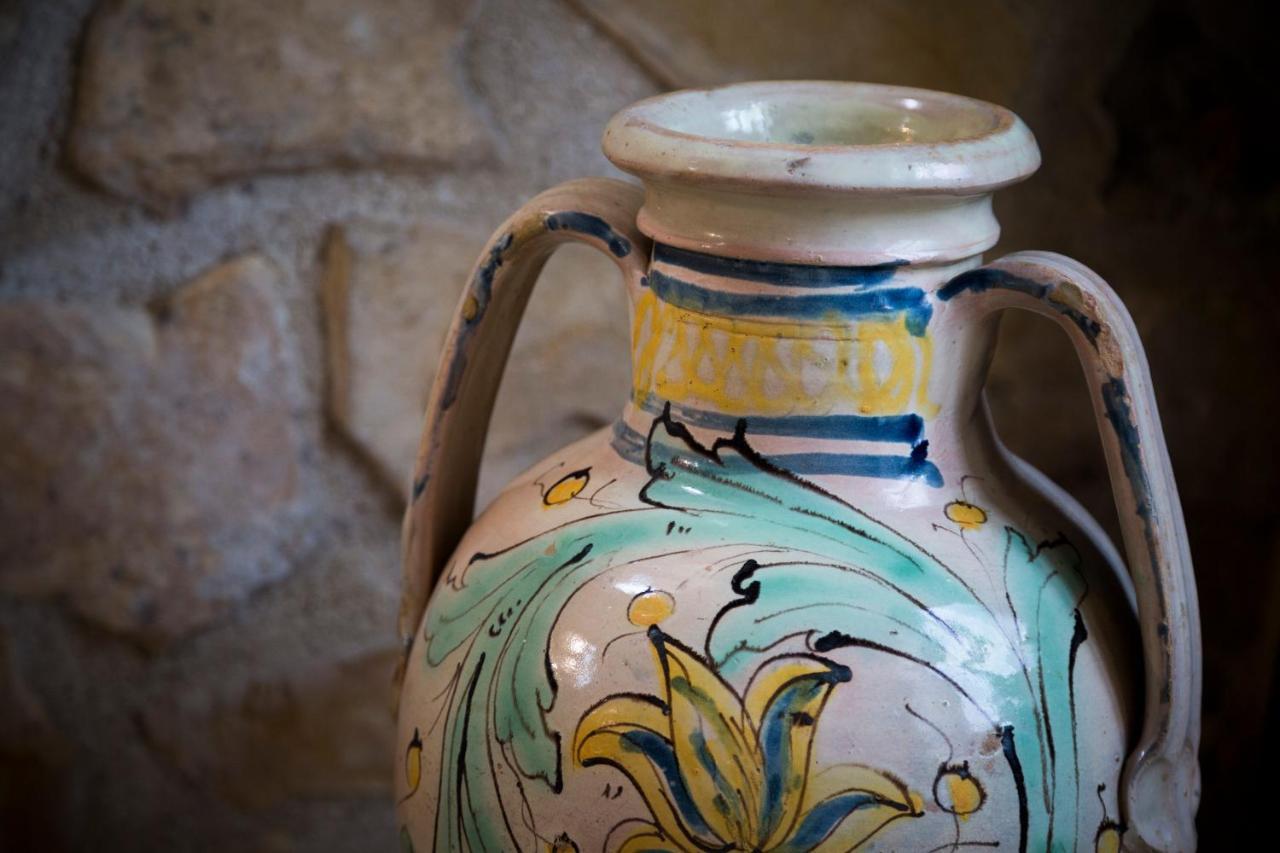 Masseria Fortificata Lo Zafferaneto Buccheri Kültér fotó