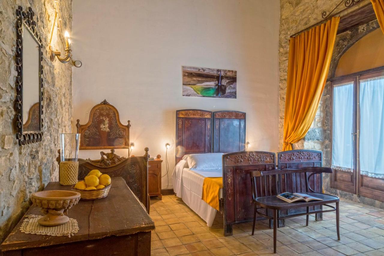 Masseria Fortificata Lo Zafferaneto Buccheri Kültér fotó