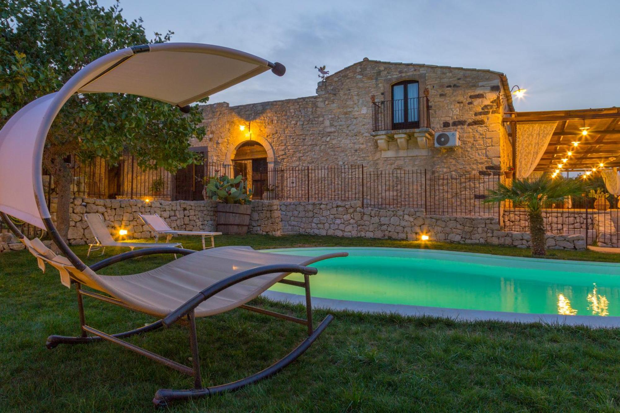 Masseria Fortificata Lo Zafferaneto Buccheri Kültér fotó